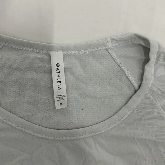Athleta Wick and Vent Tee Medium - Picture 3 of 7